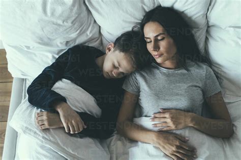 son sleeping porn|Talking to your child about the risks of online porn 